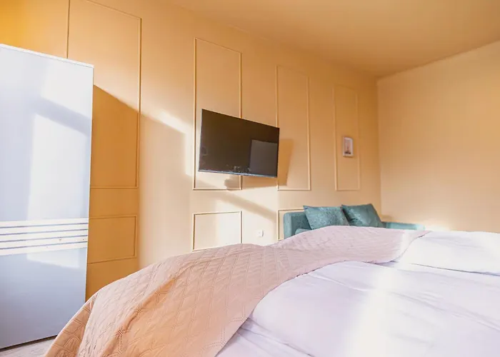 Budget & Comfy 4 Private In Shared Apt, Close To Westbahnhof