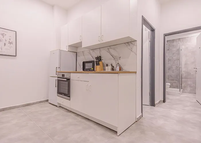 Budget & Comfy 4 Private In Shared Apt, Close To Westbahnhof