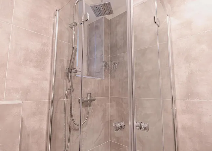 Daire Budget & Comfy 4 Private In Shared Apt, Close To Westbahnhof Viyana